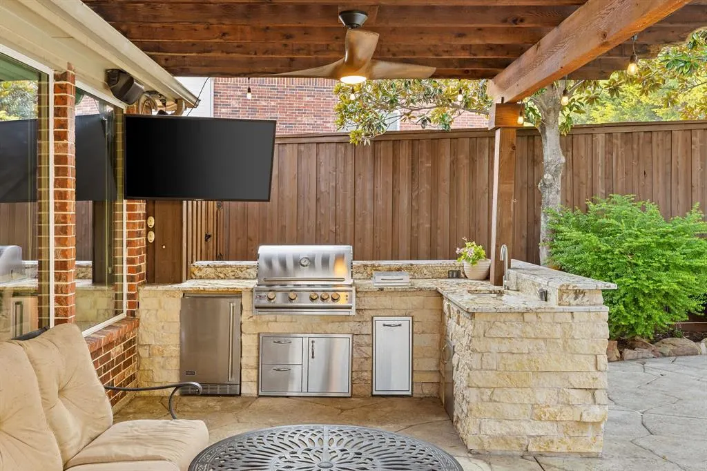 9338 Fairmont Drive