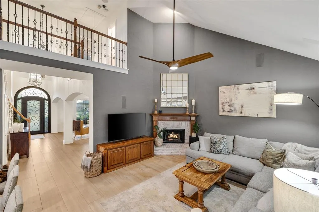 9338 Fairmont Drive