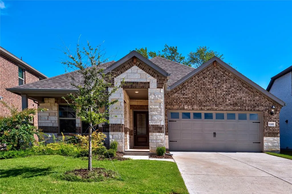 1109 Birchwood Lane