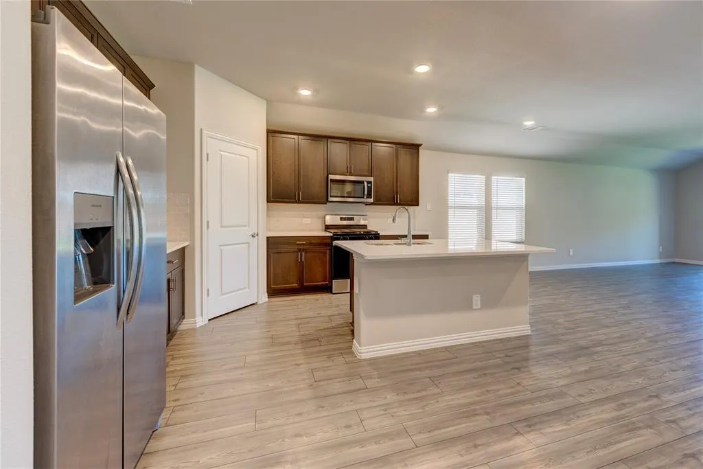 1109 Birchwood Lane