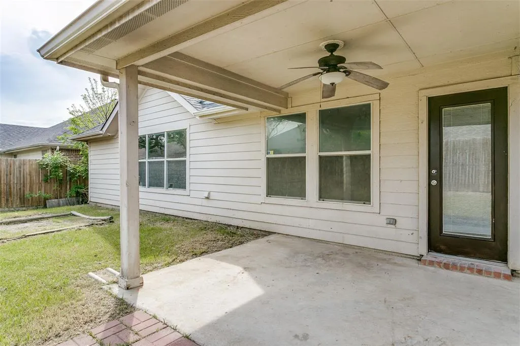 815 Creekside Drive