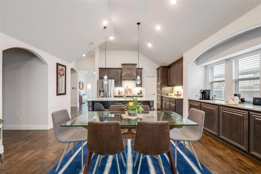 3516 Red Deer Lane