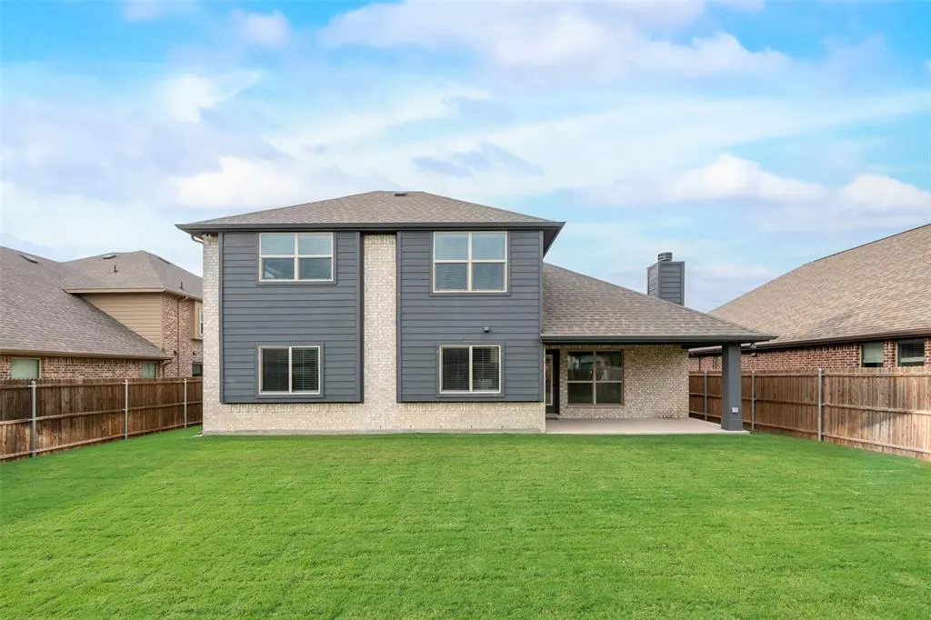 3516 Red Deer Lane