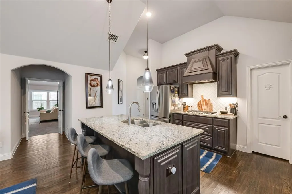 3516 Red Deer Lane