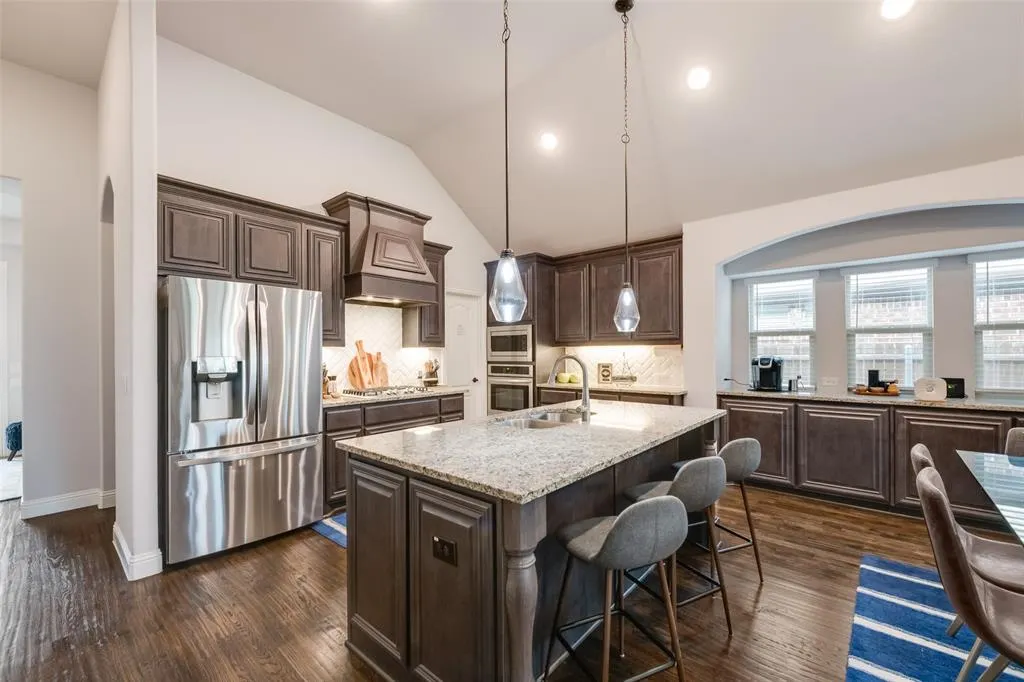 3516 Red Deer Lane