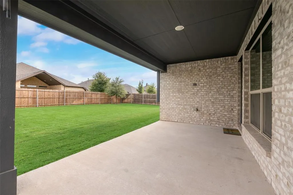 3516 Red Deer Lane