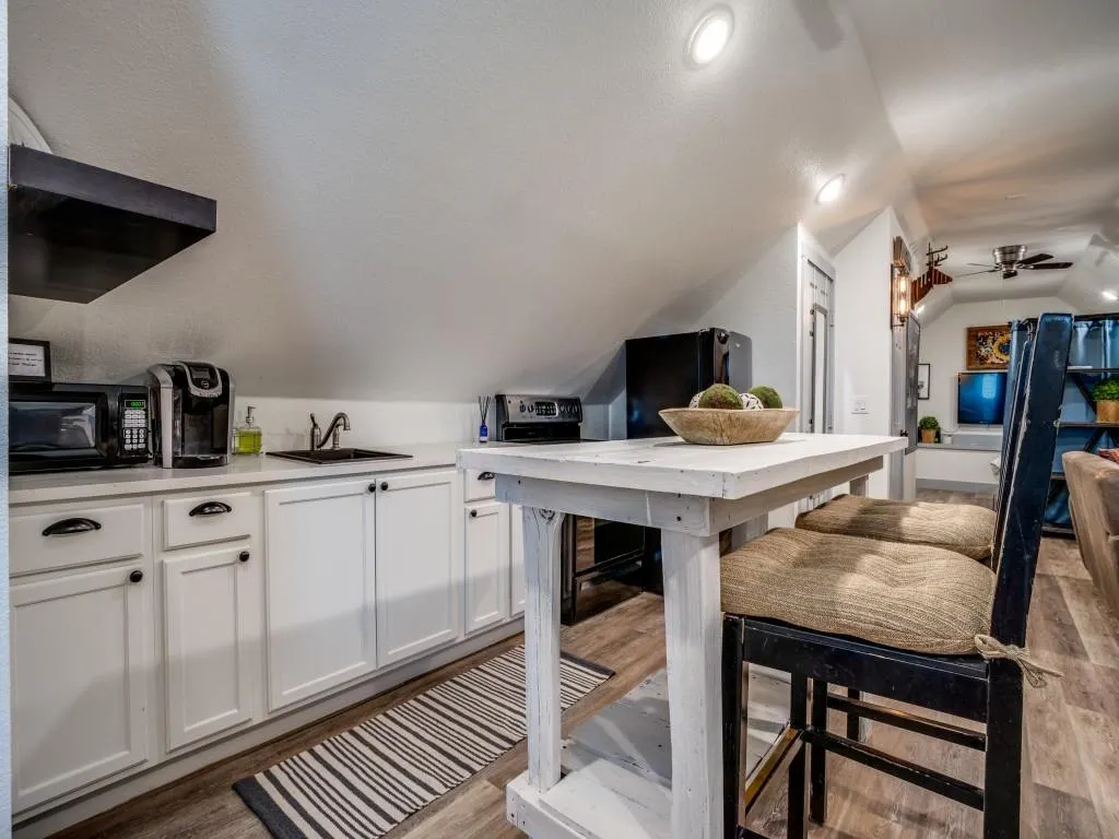 14 Country Ridge Road