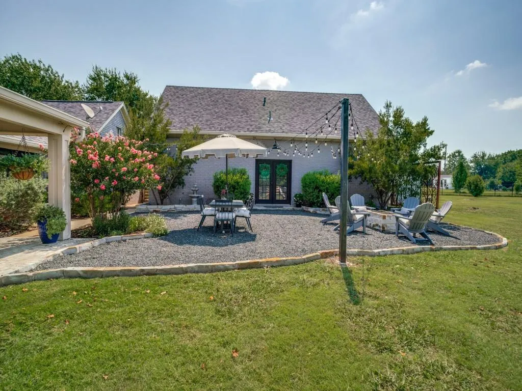 14 Country Ridge Road