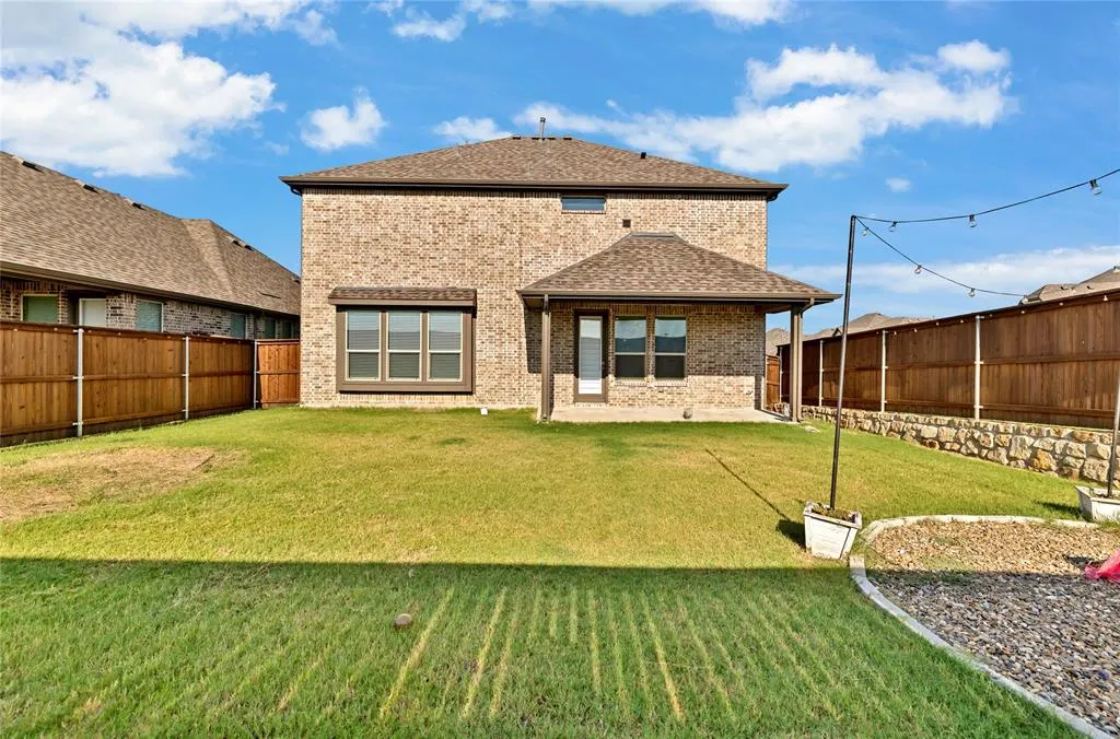 3904 Starlight Creek Drive