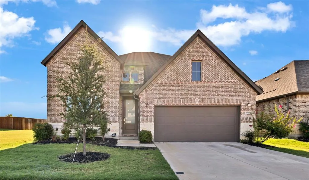 3904 Starlight Creek Drive