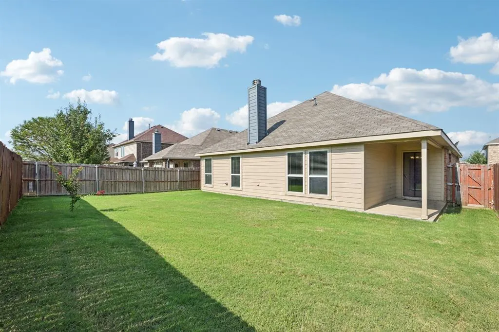 1405 Hawk Valley Drive