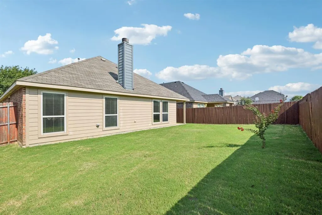 1405 Hawk Valley Drive