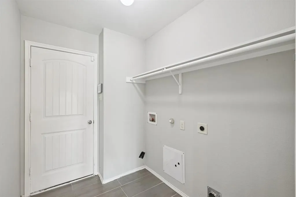 1405 Hawk Valley Drive