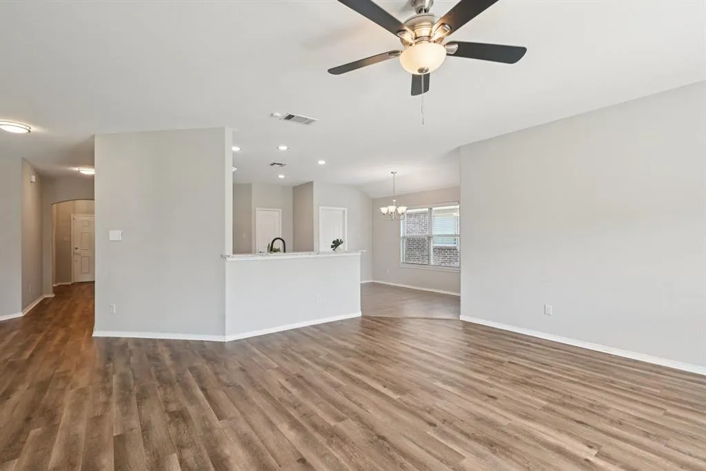 1405 Hawk Valley Drive