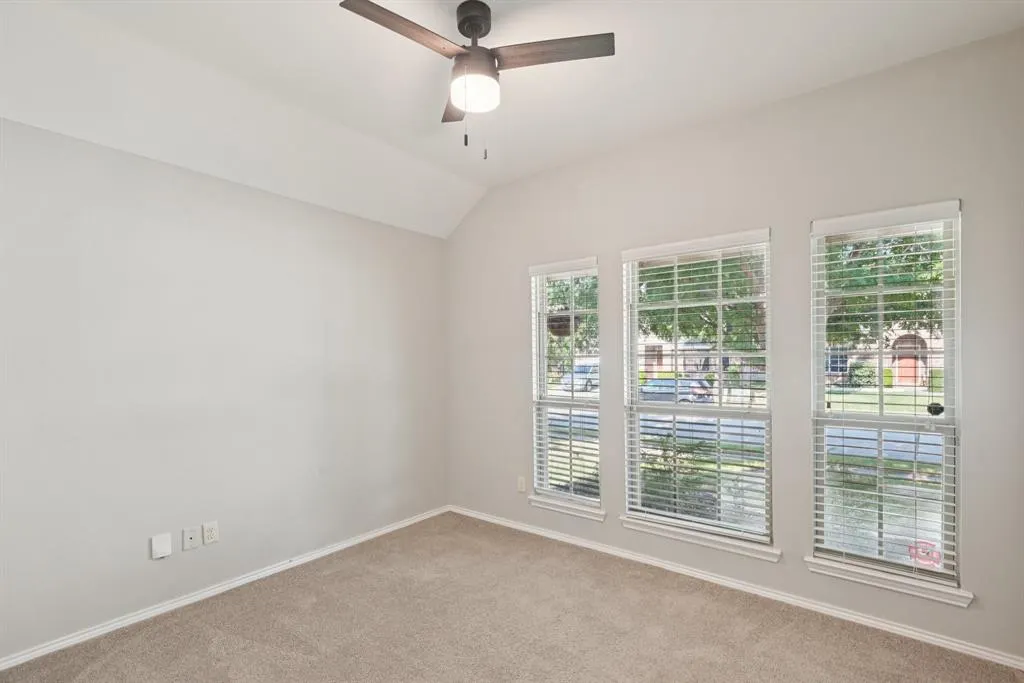 1405 Hawk Valley Drive