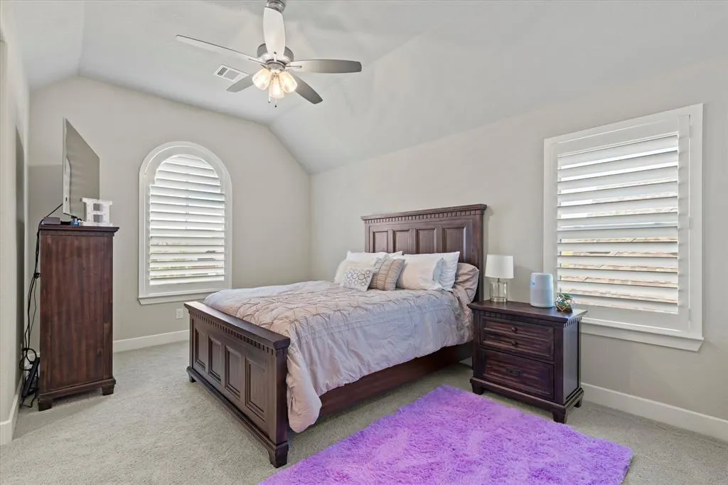 2260 Rainforest Drive