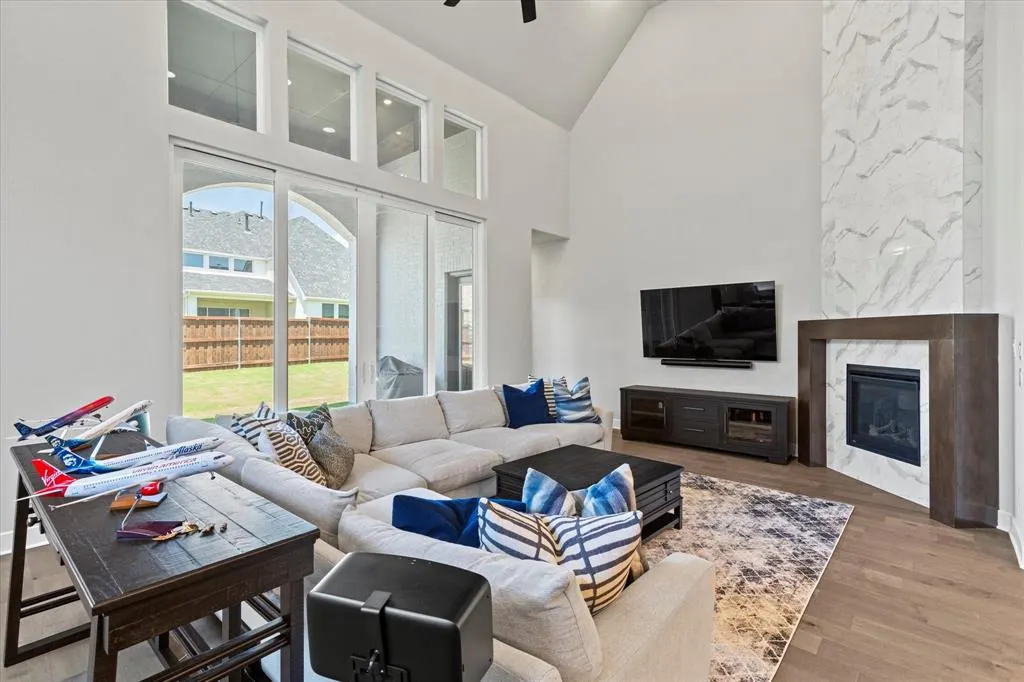 2260 Rainforest Drive
