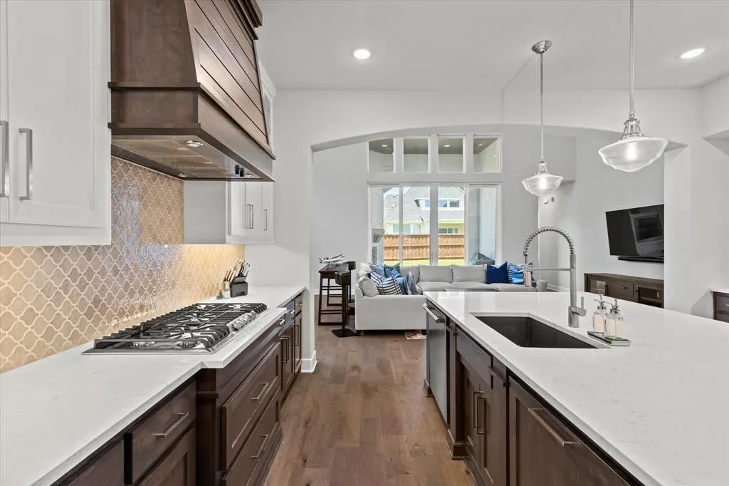 2260 Rainforest Drive