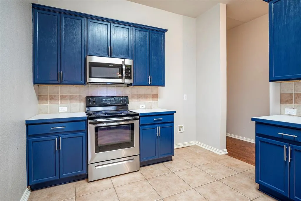 2728 Enchanted Eve Drive