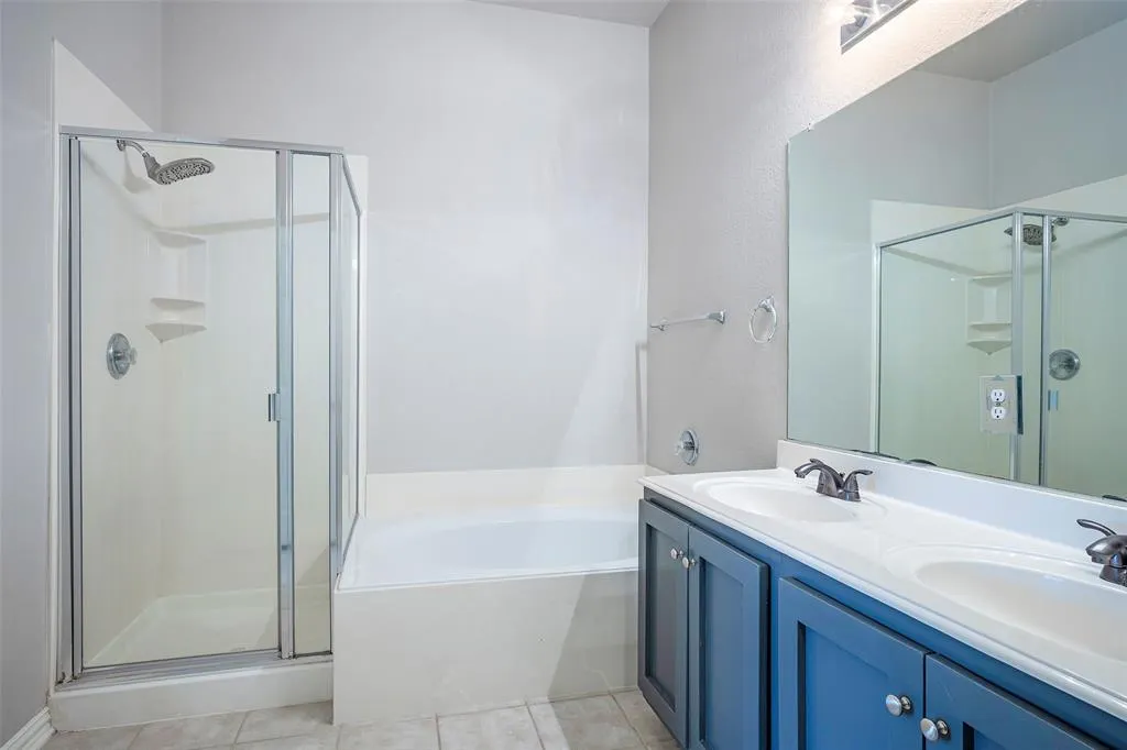 2728 Enchanted Eve Drive