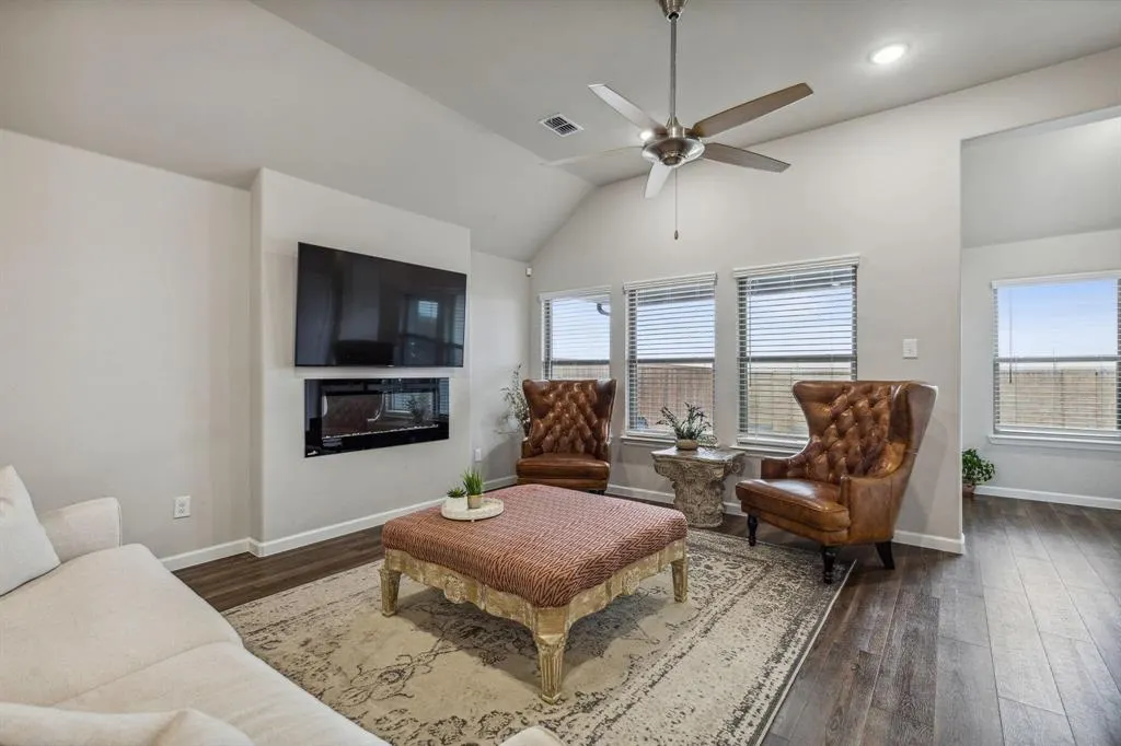 2909 Sunnyside Drive