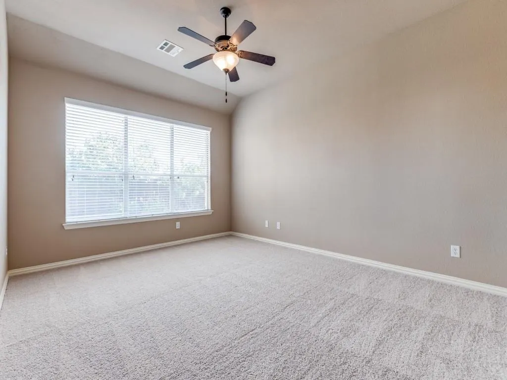 1716 Whispering Glen Drive