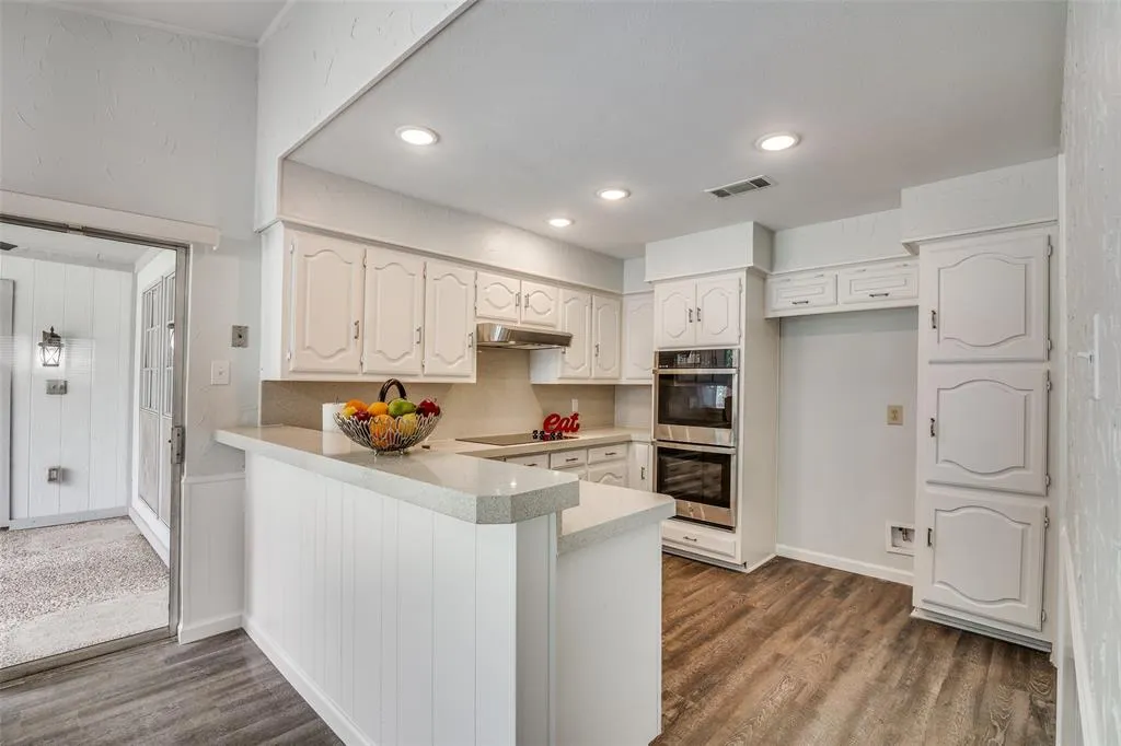 1201 Windsong Trail