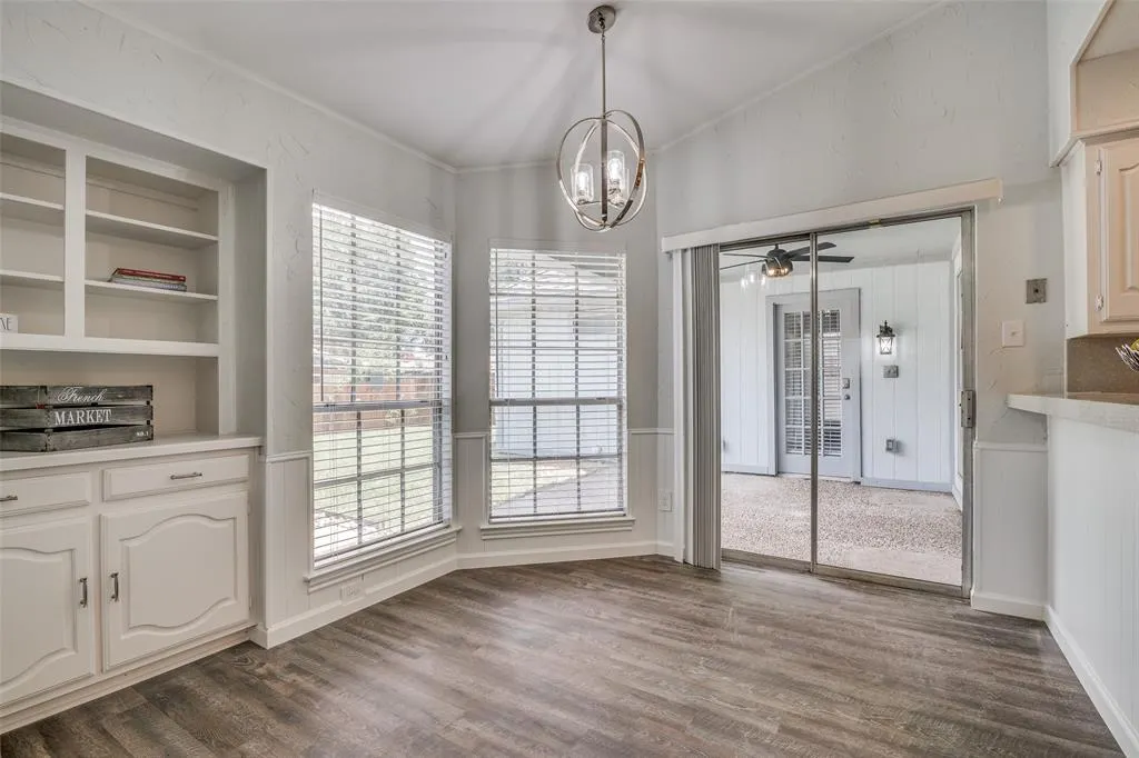 1201 Windsong Trail
