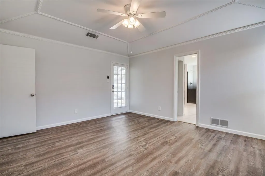 1201 Windsong Trail