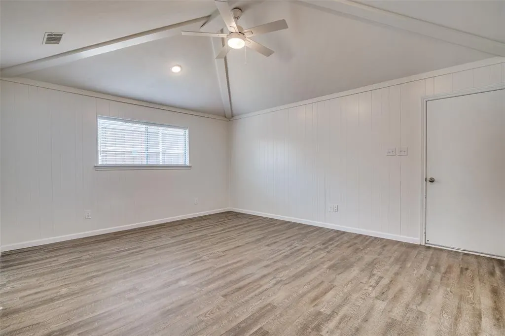 1201 Windsong Trail