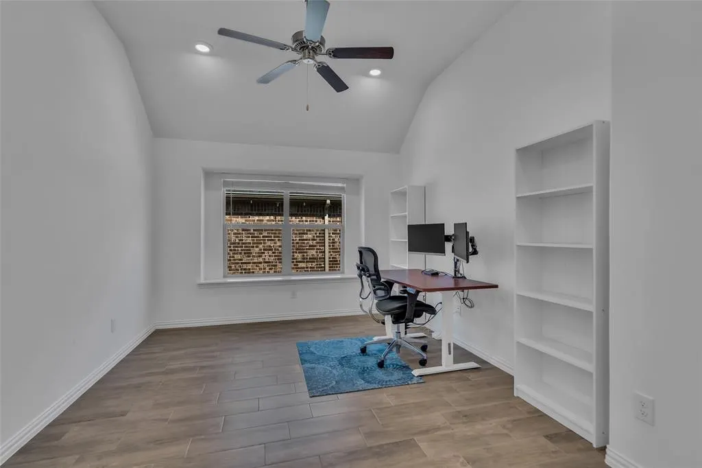 1809 Da Vinci Drive