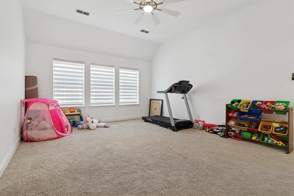2420 Fountain Gate Drive