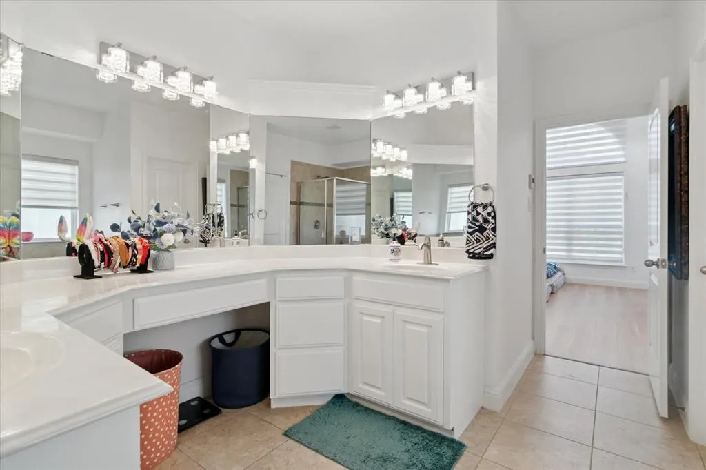2420 Fountain Gate Drive