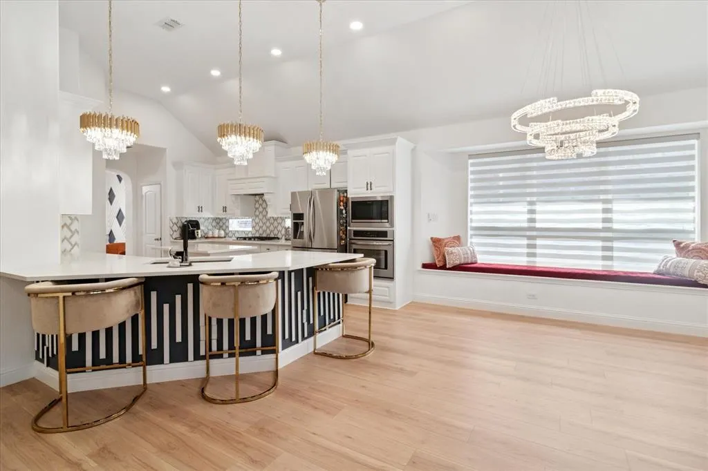 2420 Fountain Gate Drive
