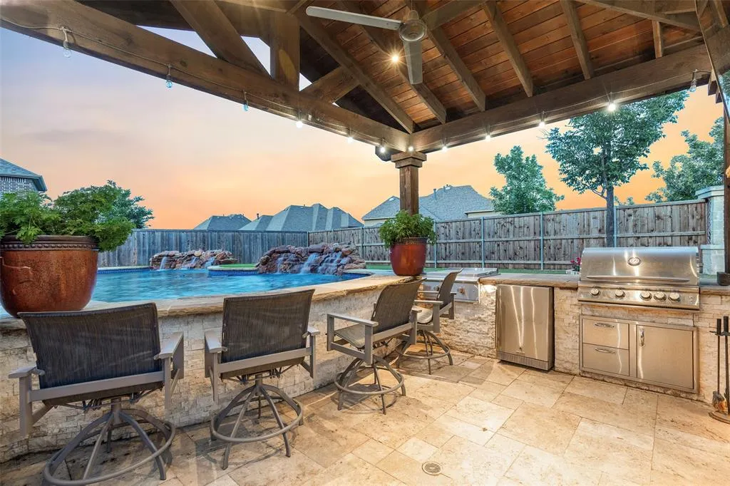 920 Windrock Lane