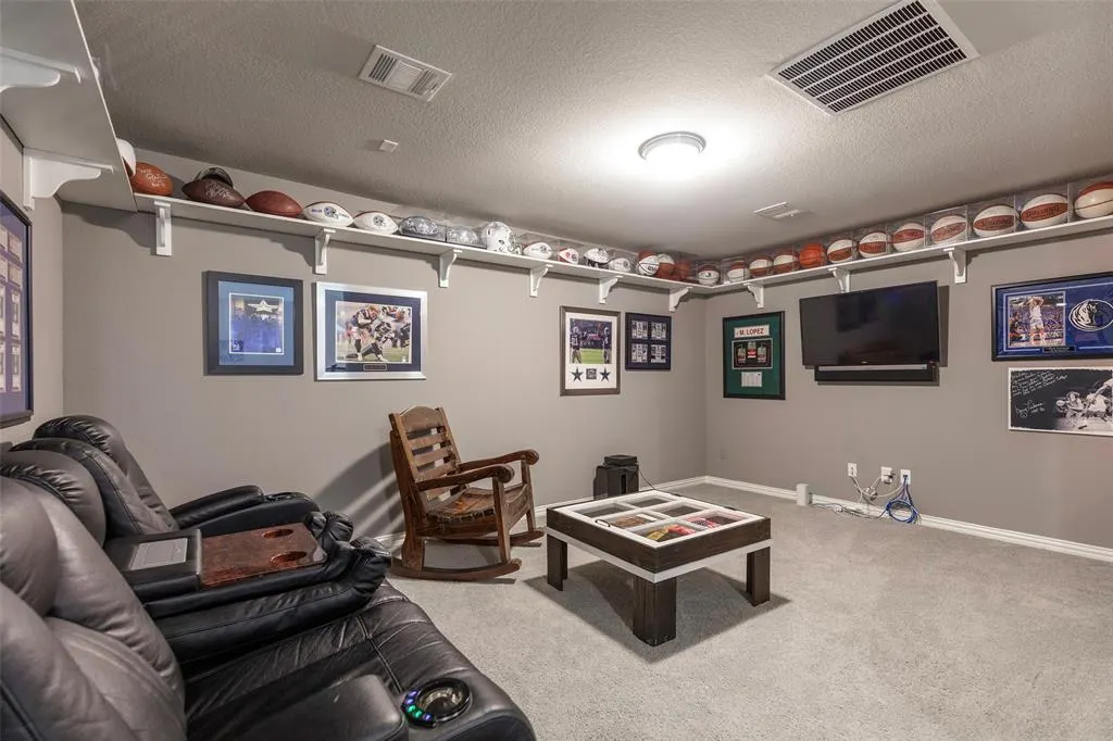920 Windrock Lane