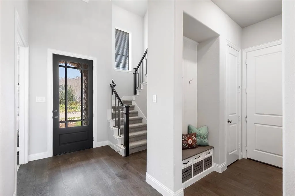 920 Windrock Lane