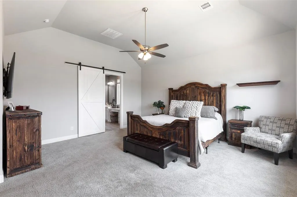 920 Windrock Lane
