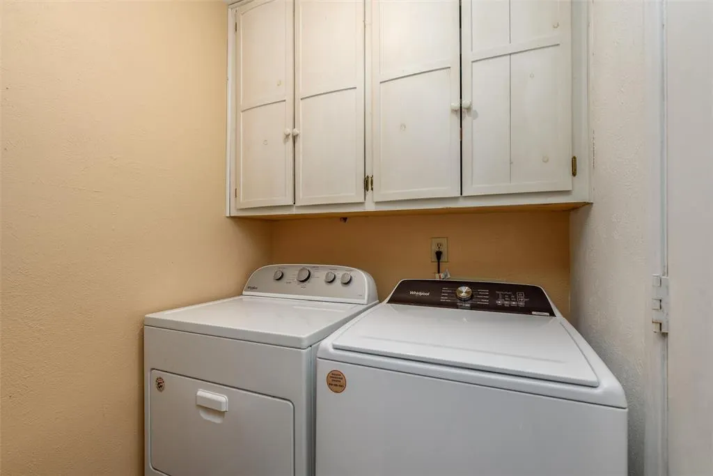 941 Cherokee Trail