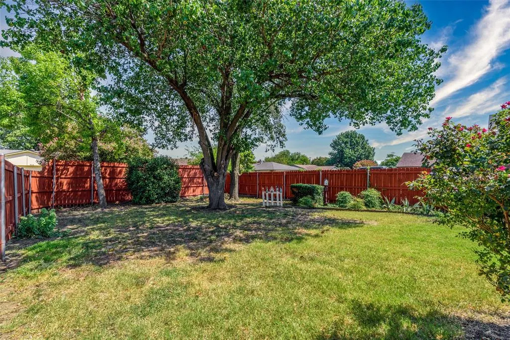 941 Cherokee Trail