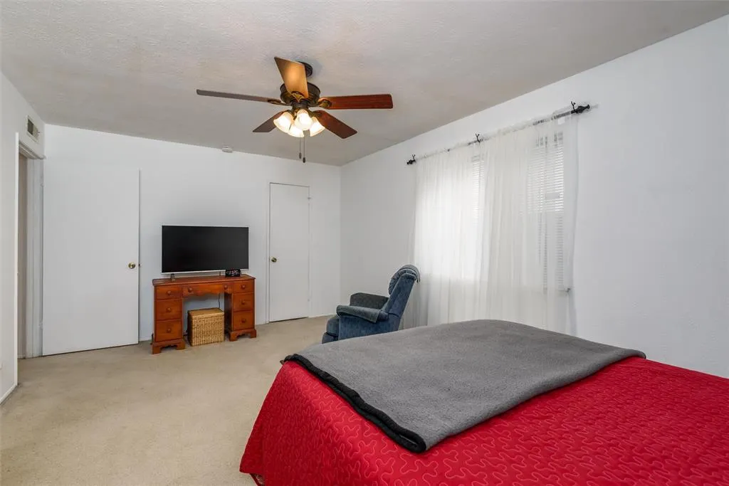 941 Cherokee Trail