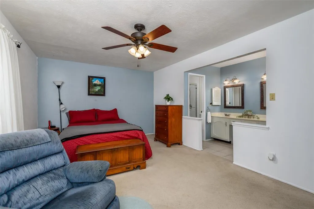 941 Cherokee Trail