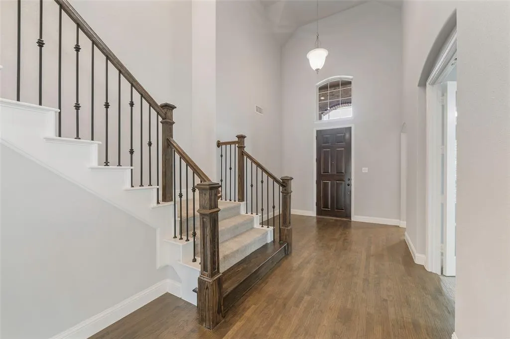 2216 Hubbard park Lane