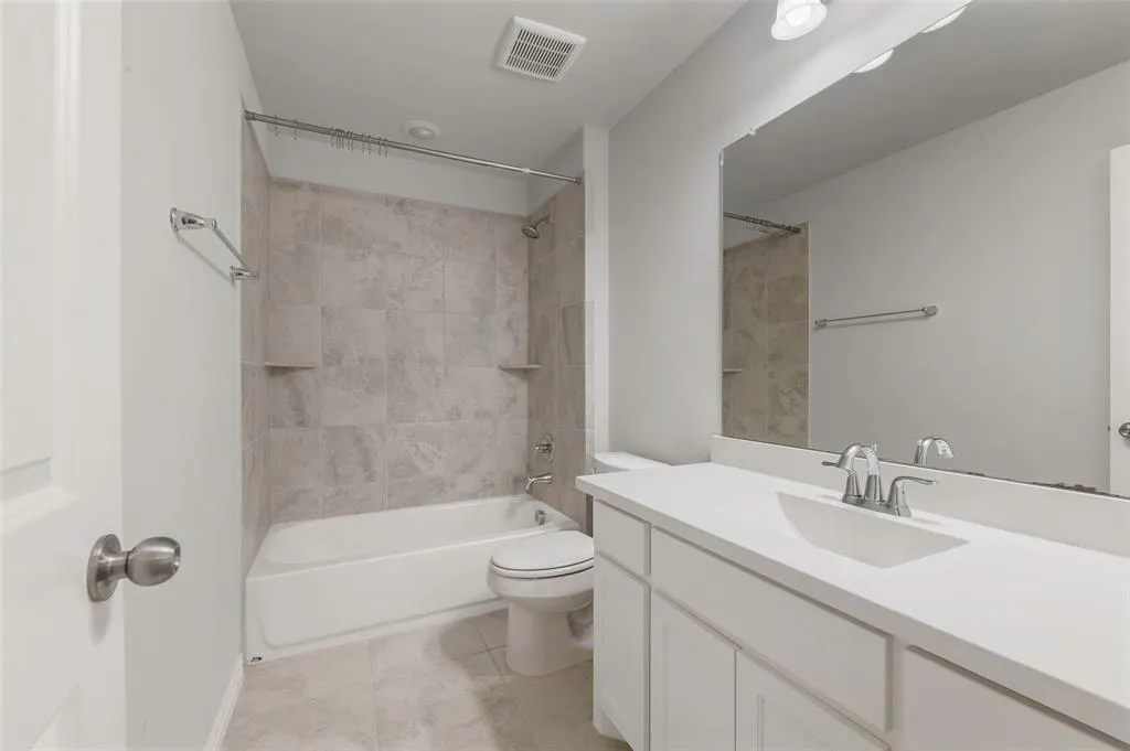 2216 Hubbard park Lane