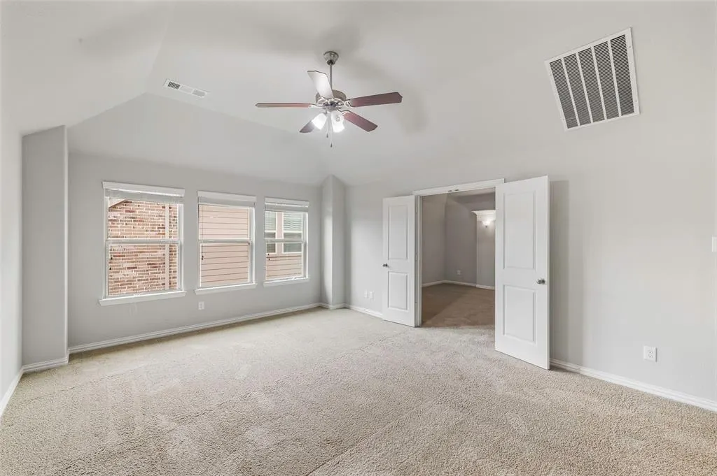 2216 Hubbard park Lane