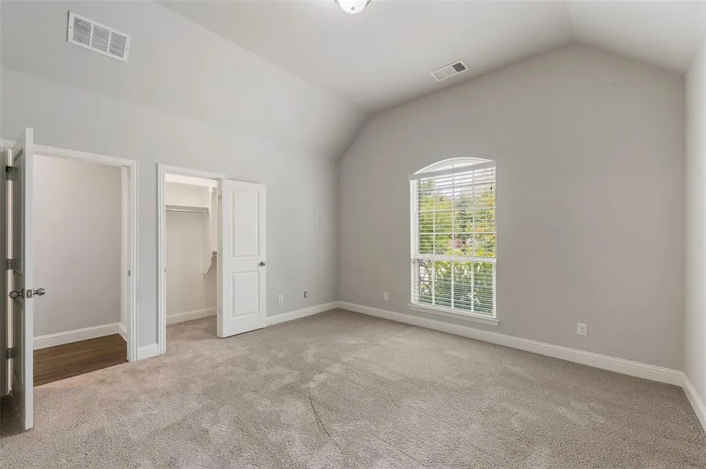2216 Hubbard park Lane