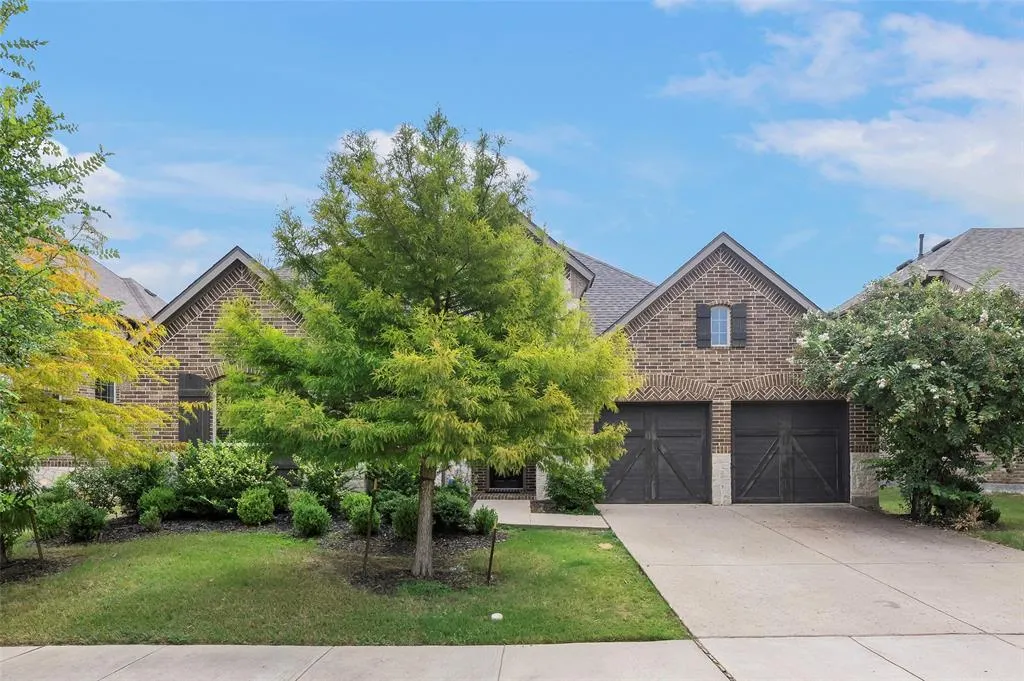 2216 Hubbard park Lane