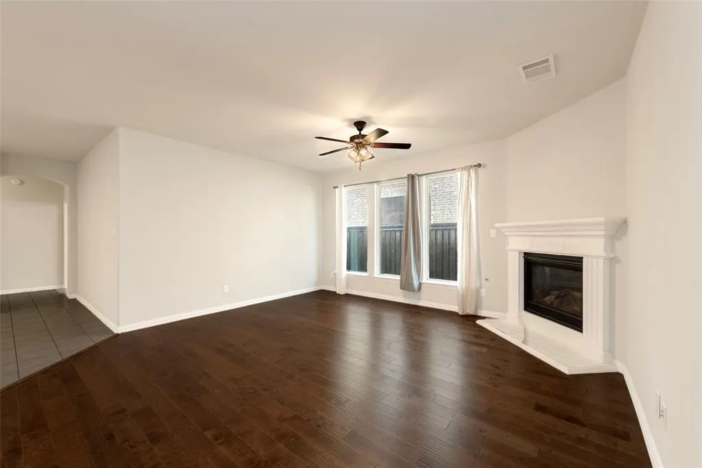 2040 Barx Drive