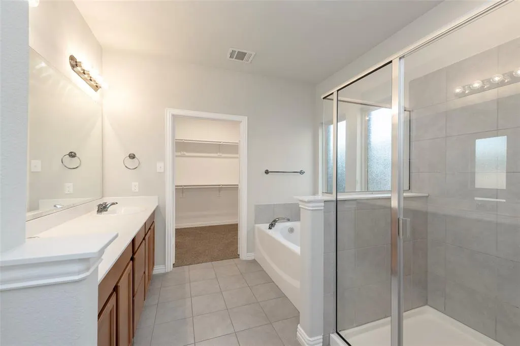 2040 Barx Drive
