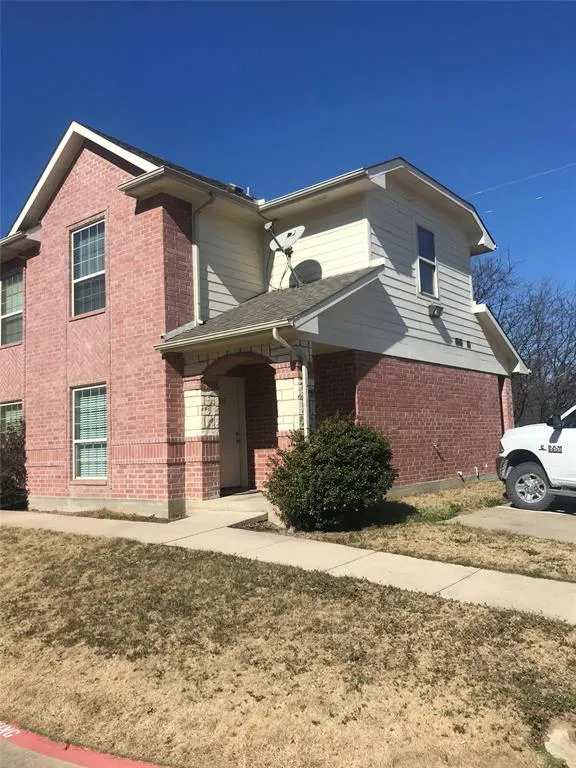 213 S Magnolia Street, #205